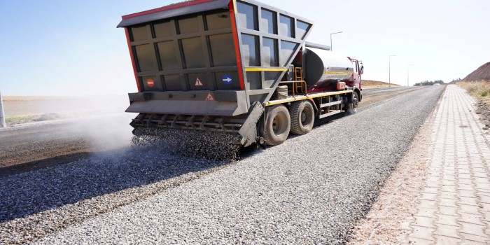 Kahta’da yol yapım ve asfaltlama çalışmaları hızlandırıldı